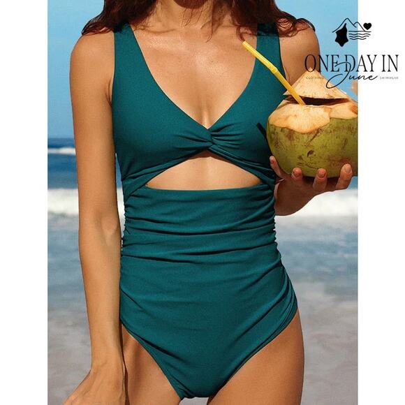 Charmo Twist Front Cut Out One Piece Swimsuit Size M - Picture 1 of 7